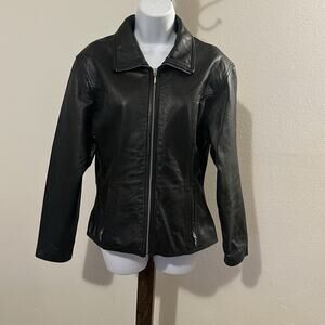Wilsons Leather Maxima Women’s M Black 100% Leather Jacket Zip Front Pockets